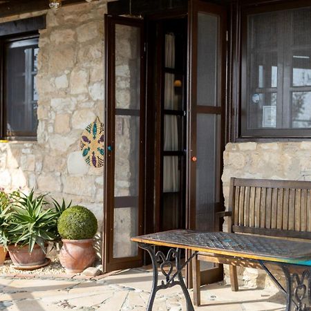 'I Folia' Village House With Roof Garden And Terrace Pissouri Exterior foto